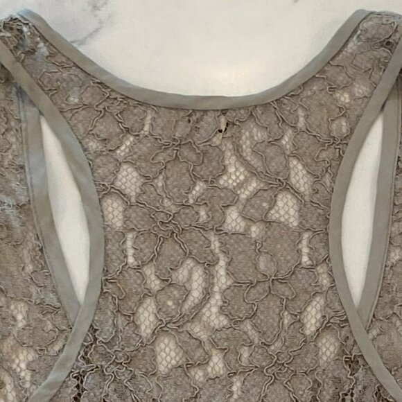 Aritizia Wilfred - Lace Textured, Sage/Grey, Racerback, Sleeveleess Tank, Size S - Picture 7 of 7